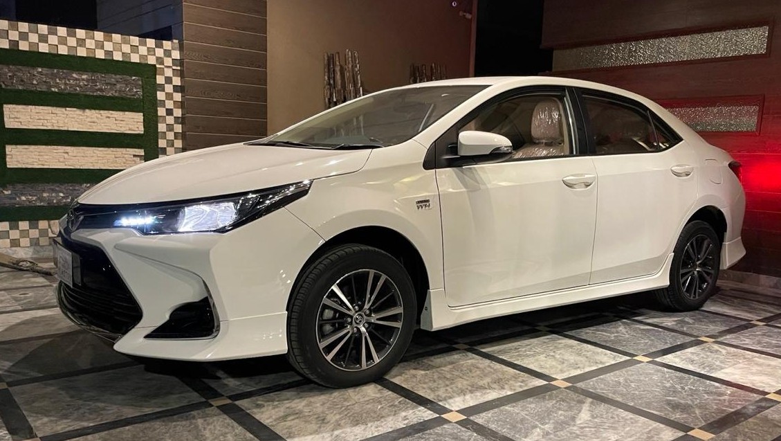 Toyota Altis Rent a Car Lahore