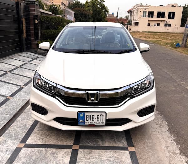 Rent a Car in Lahore Honda City with or without driver