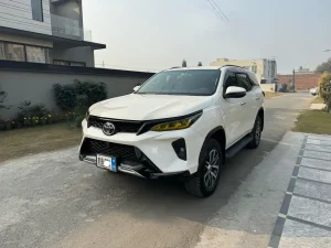 Rent a car in Lahore Fortuner