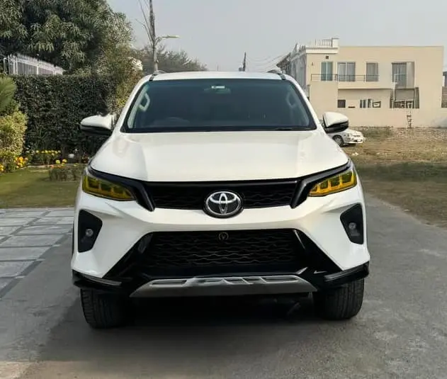 Rent a car in Lahore Toyota Fortuner