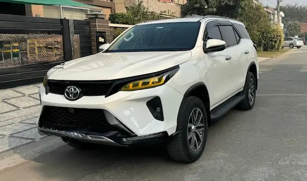 Rent a car in Lahore Toyota Fortuner